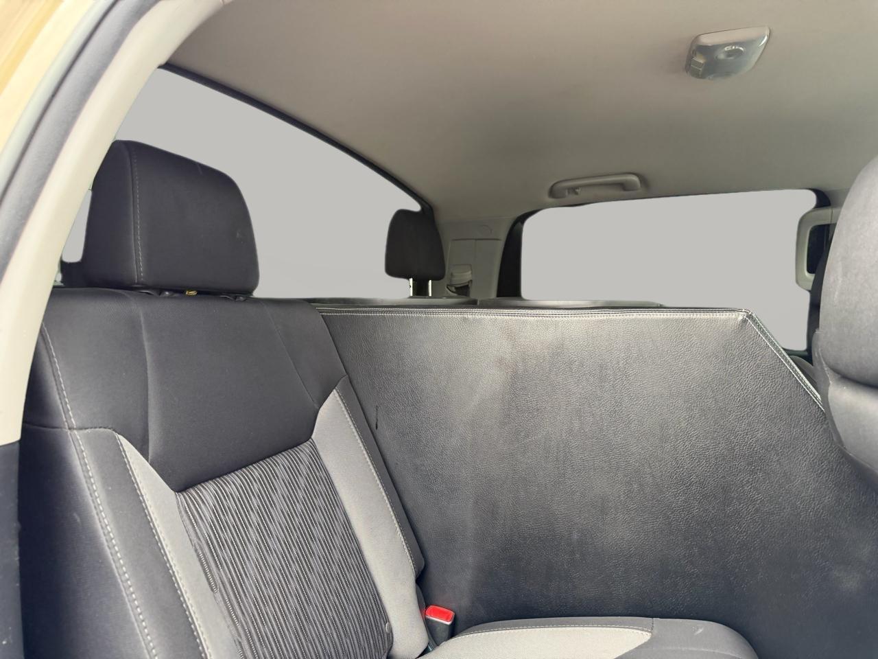 Toyota Tundra SR5 5.7L V8 FFV CrewMax 4WD 2017