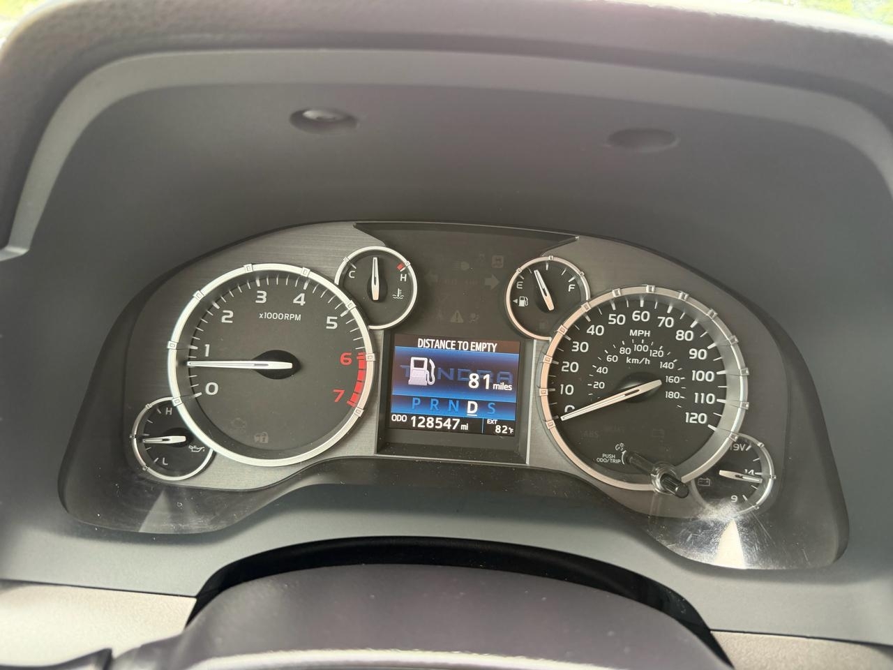 Toyota Tundra SR5 5.7L V8 FFV CrewMax 4WD 2017