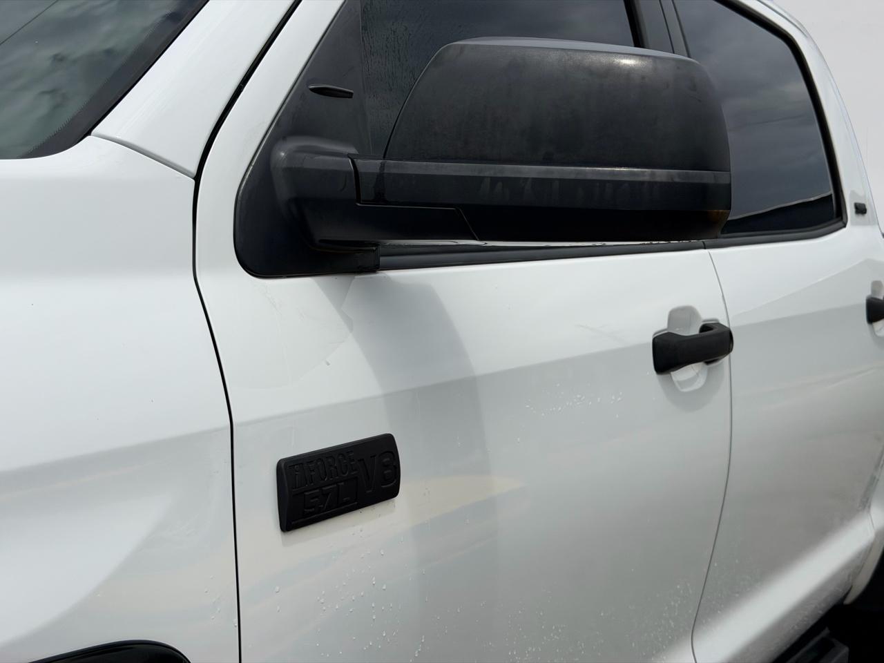 Toyota Tundra SR5 5.7L V8 FFV CrewMax 2WD 2016