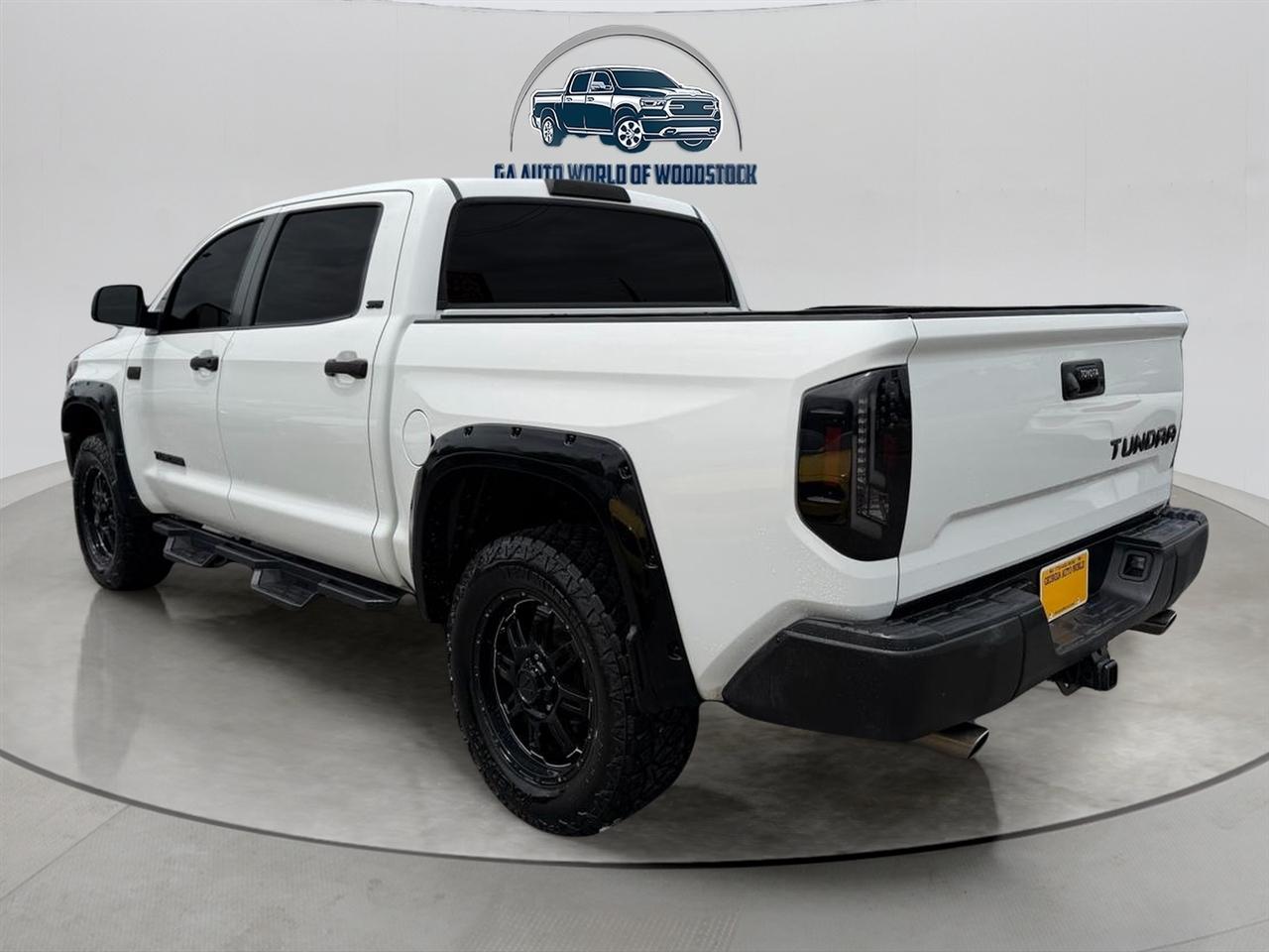 Toyota Tundra SR5 5.7L V8 FFV CrewMax 2WD 2016