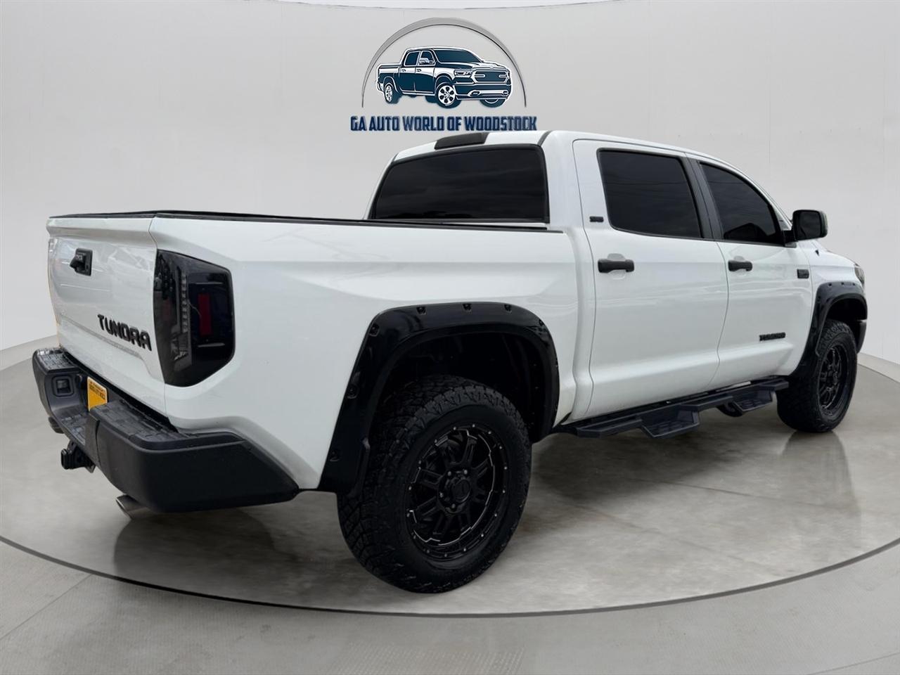 Toyota Tundra SR5 5.7L V8 FFV CrewMax 2WD 2016