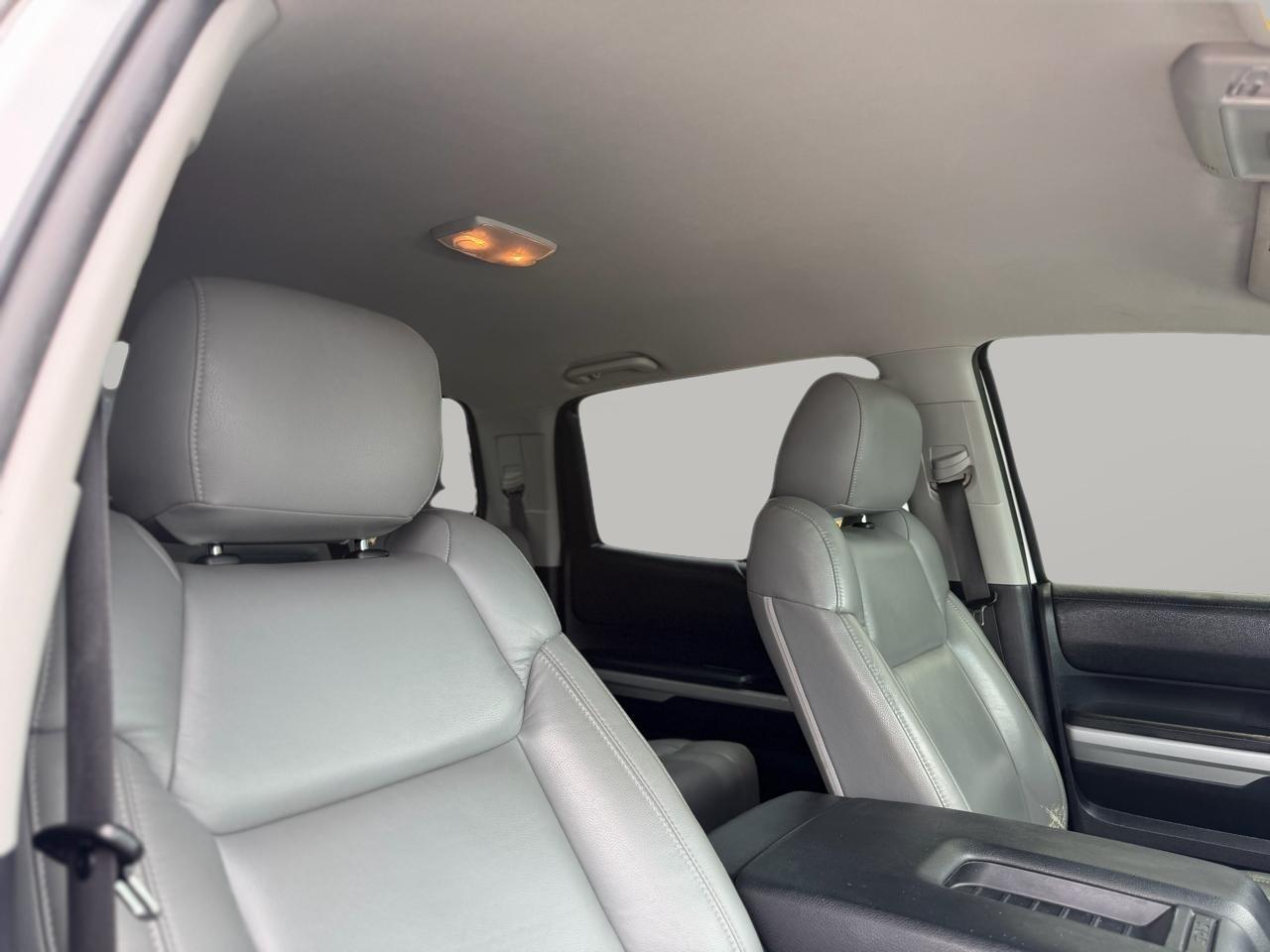 Toyota Tundra SR5 5.7L V8 FFV CrewMax 2WD 2016