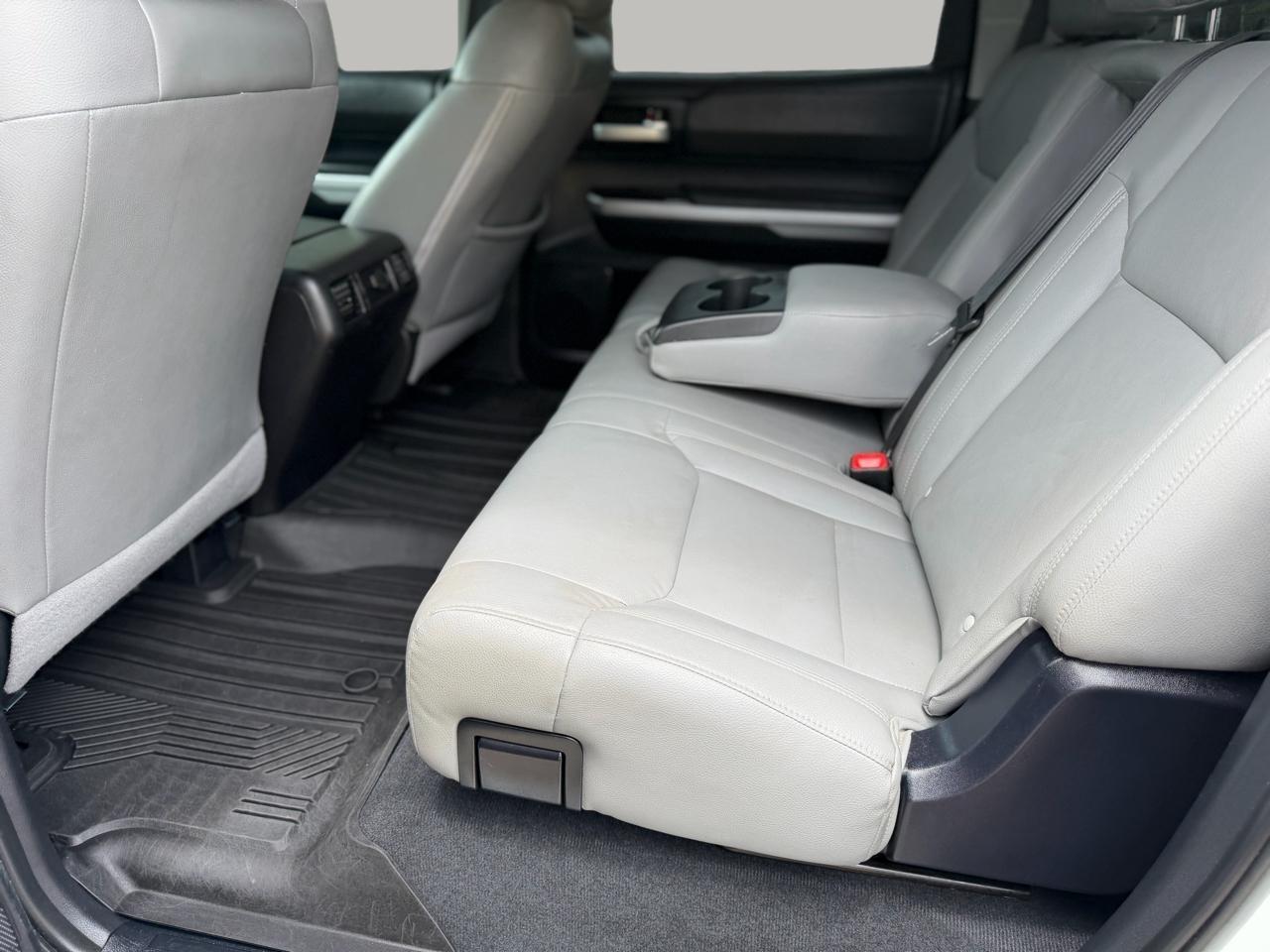 Toyota Tundra SR5 5.7L V8 FFV CrewMax 2WD 2016