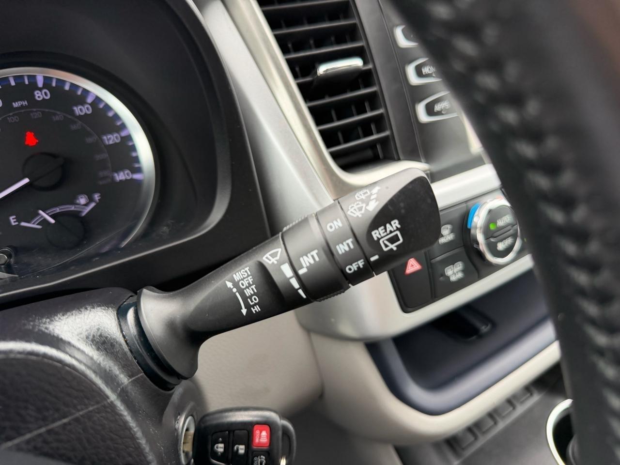 Toyota Highlander LE Plus FWD V6 2019