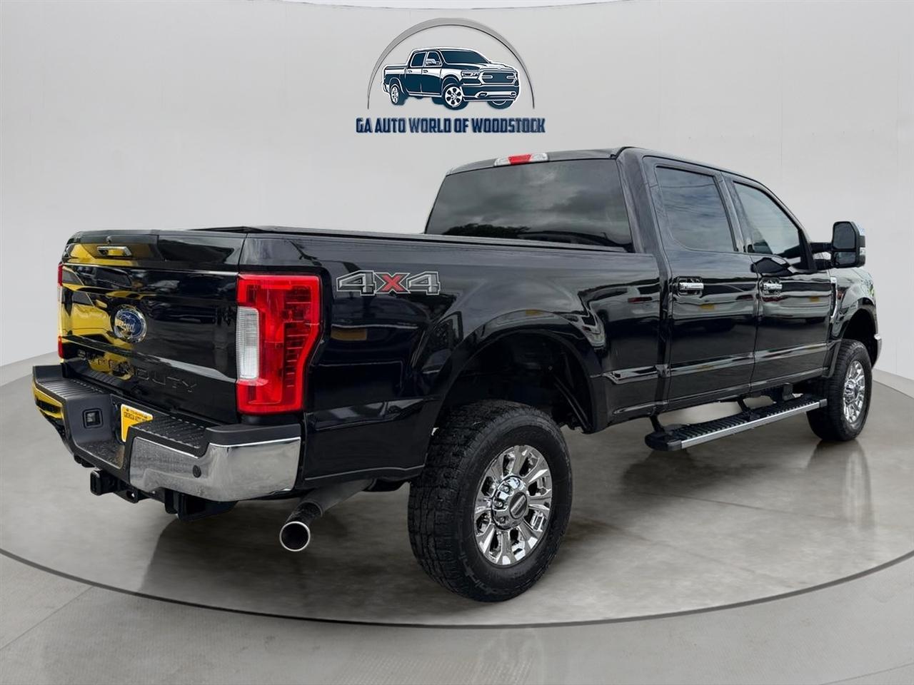 Ford F-250 SD XLT Crew Cab Long Bed 4WD 2019