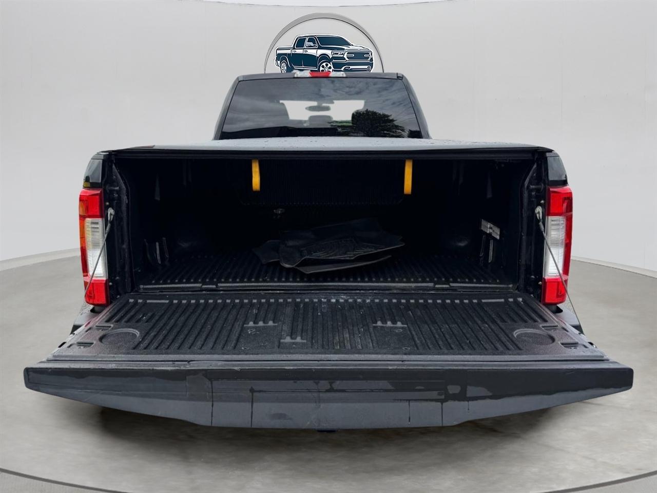 Ford F-250 SD XLT Crew Cab Long Bed 4WD 2019