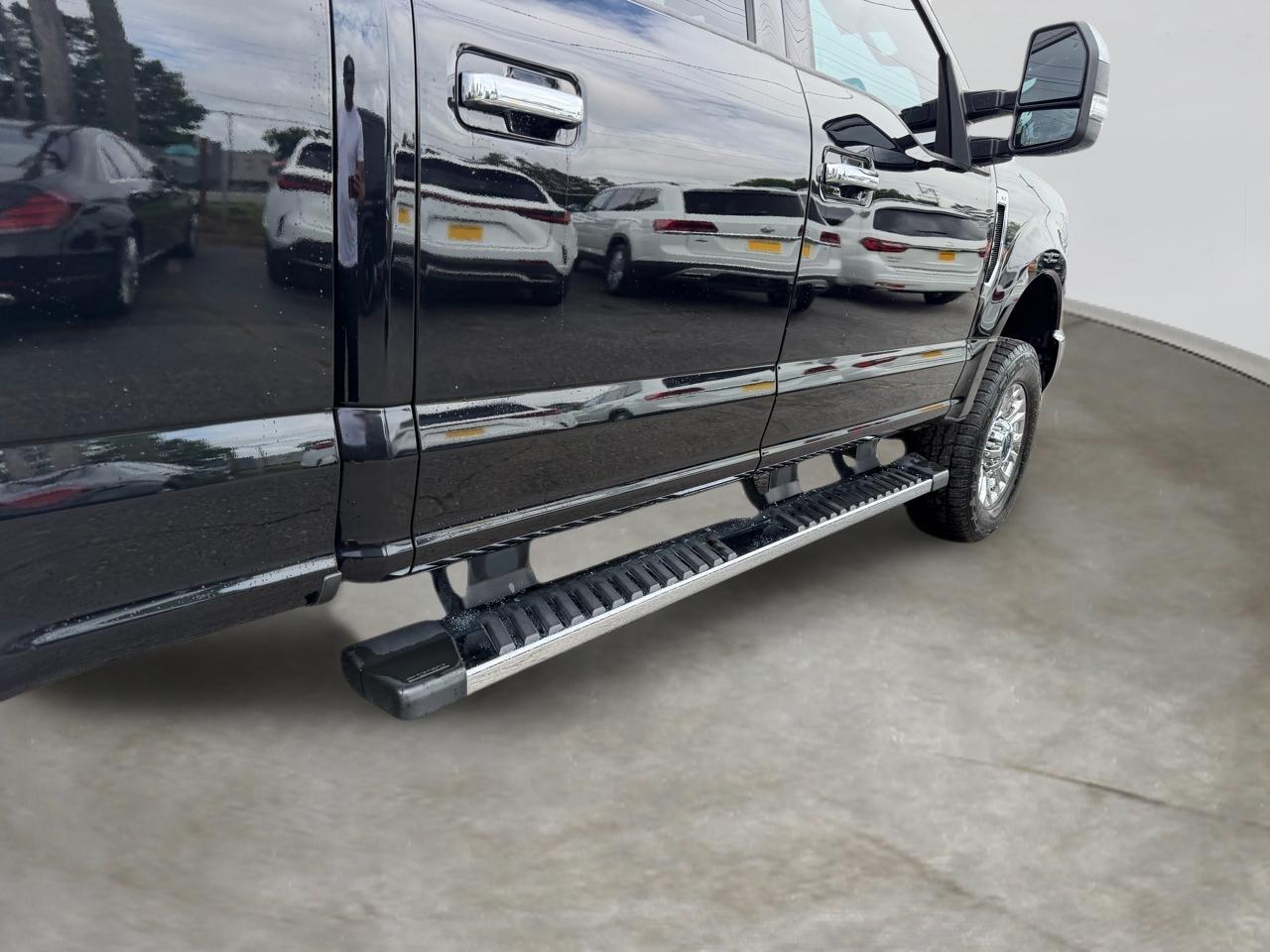 Ford F-250 SD XLT Crew Cab Long Bed 4WD 2019