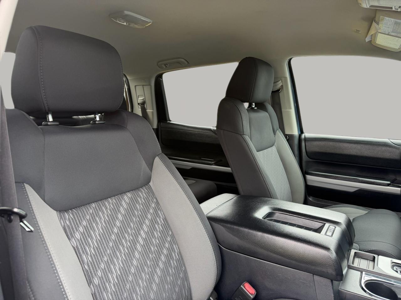Toyota Tundra SR5 5.7L V8 CrewMax 4WD 2020