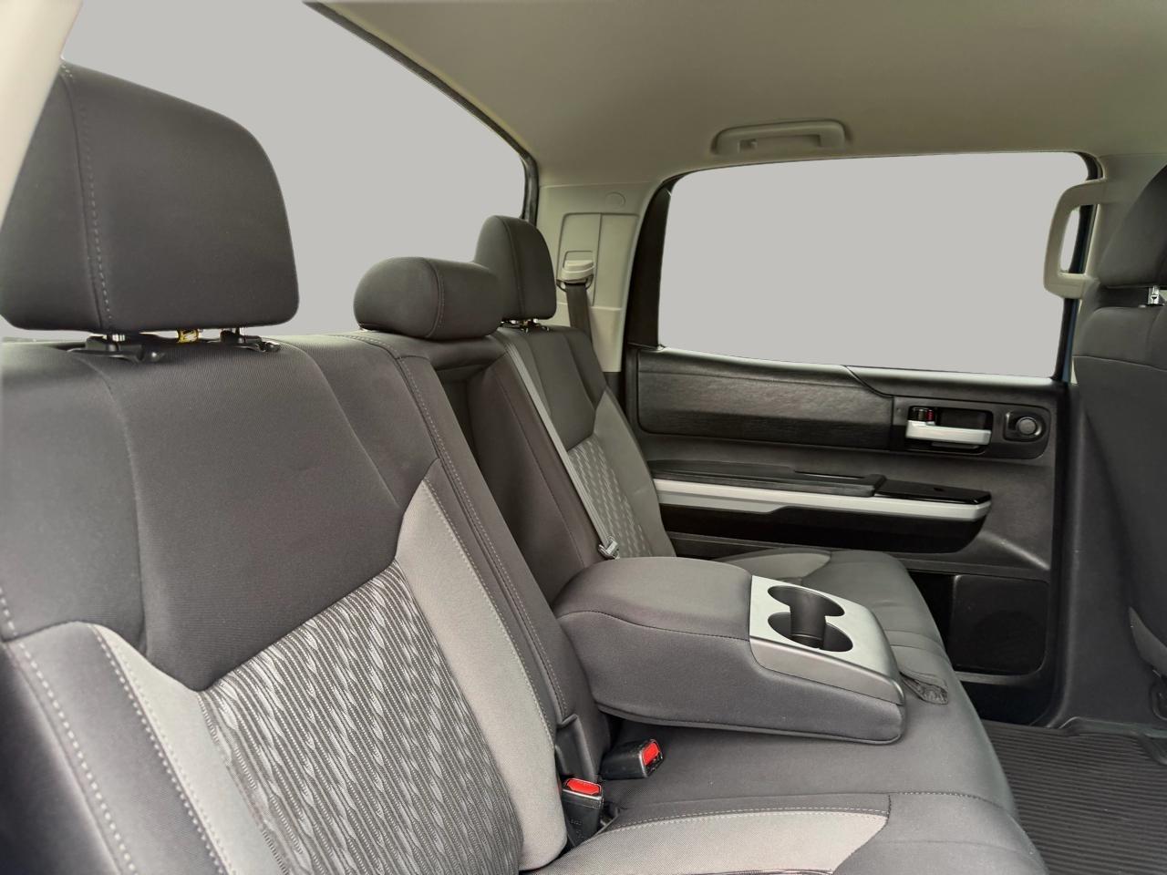 Toyota Tundra SR5 5.7L V8 CrewMax 4WD 2020