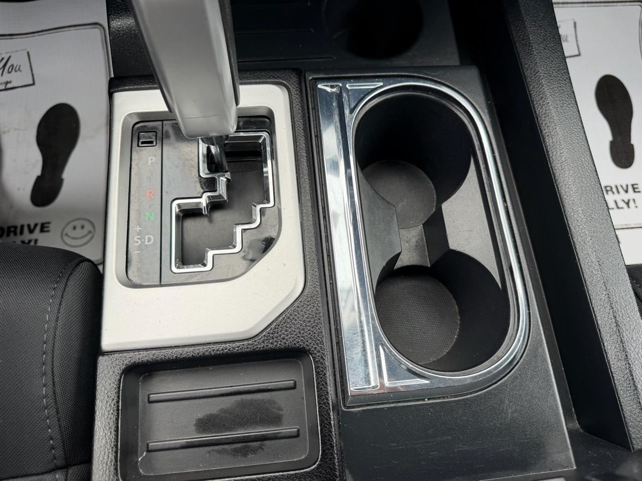 Toyota Tundra SR5 5.7L V8 CrewMax 4WD 2020