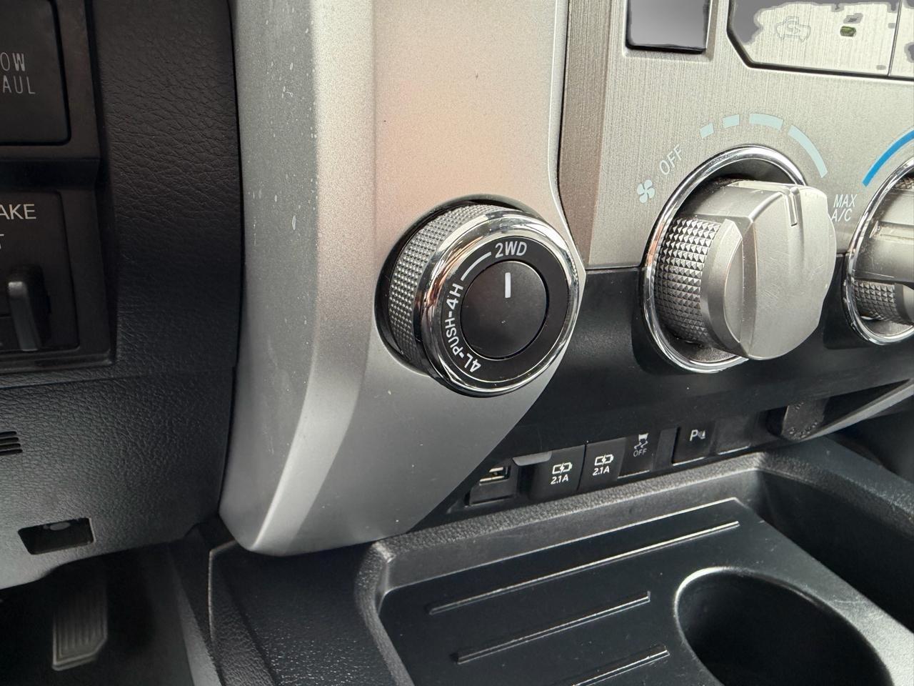 Toyota Tundra SR5 5.7L V8 CrewMax 4WD 2020