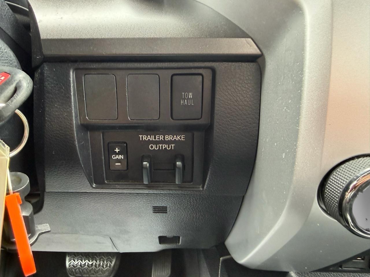 Toyota Tundra SR5 5.7L V8 CrewMax 4WD 2020