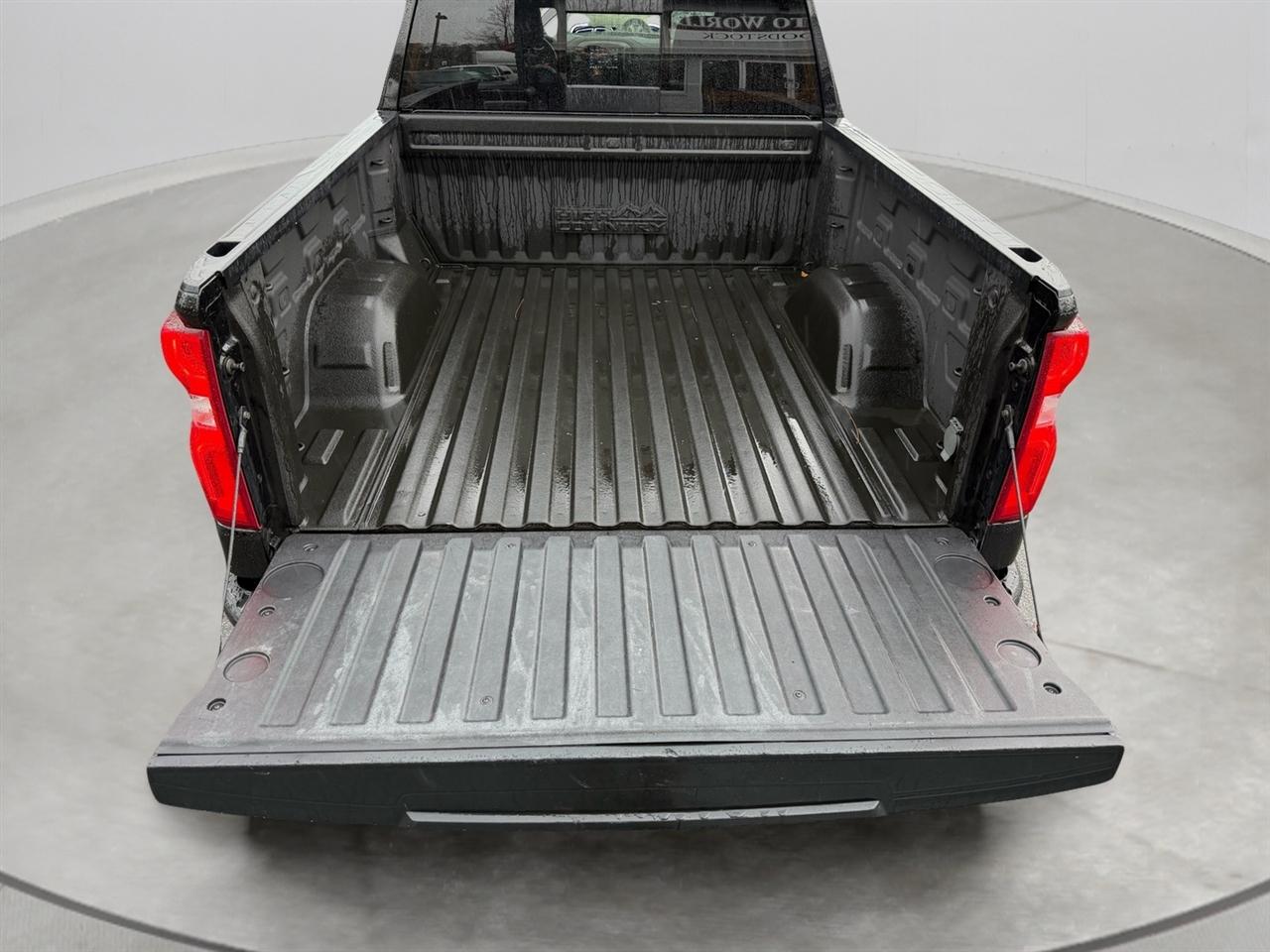 Chevrolet Silverado 1500 High Country Crew Cab Long Box 4WD 2020