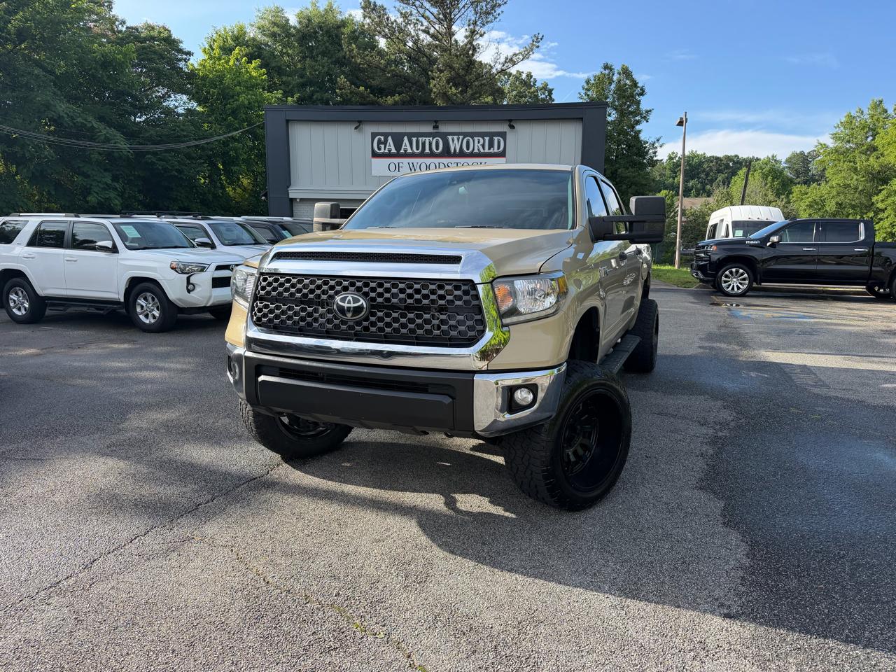 2020 Toyota Tundra SR5 5.7L Crew Max Short Bed's photo