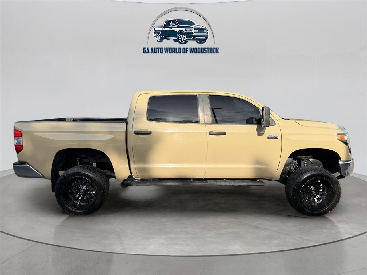 Toyota Tundra SR5 5.7L V8 CrewMax 2WD 2020