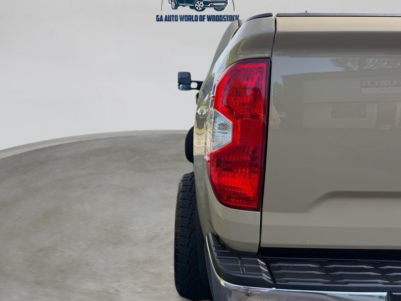 Toyota Tundra SR5 5.7L V8 CrewMax 2WD 2020