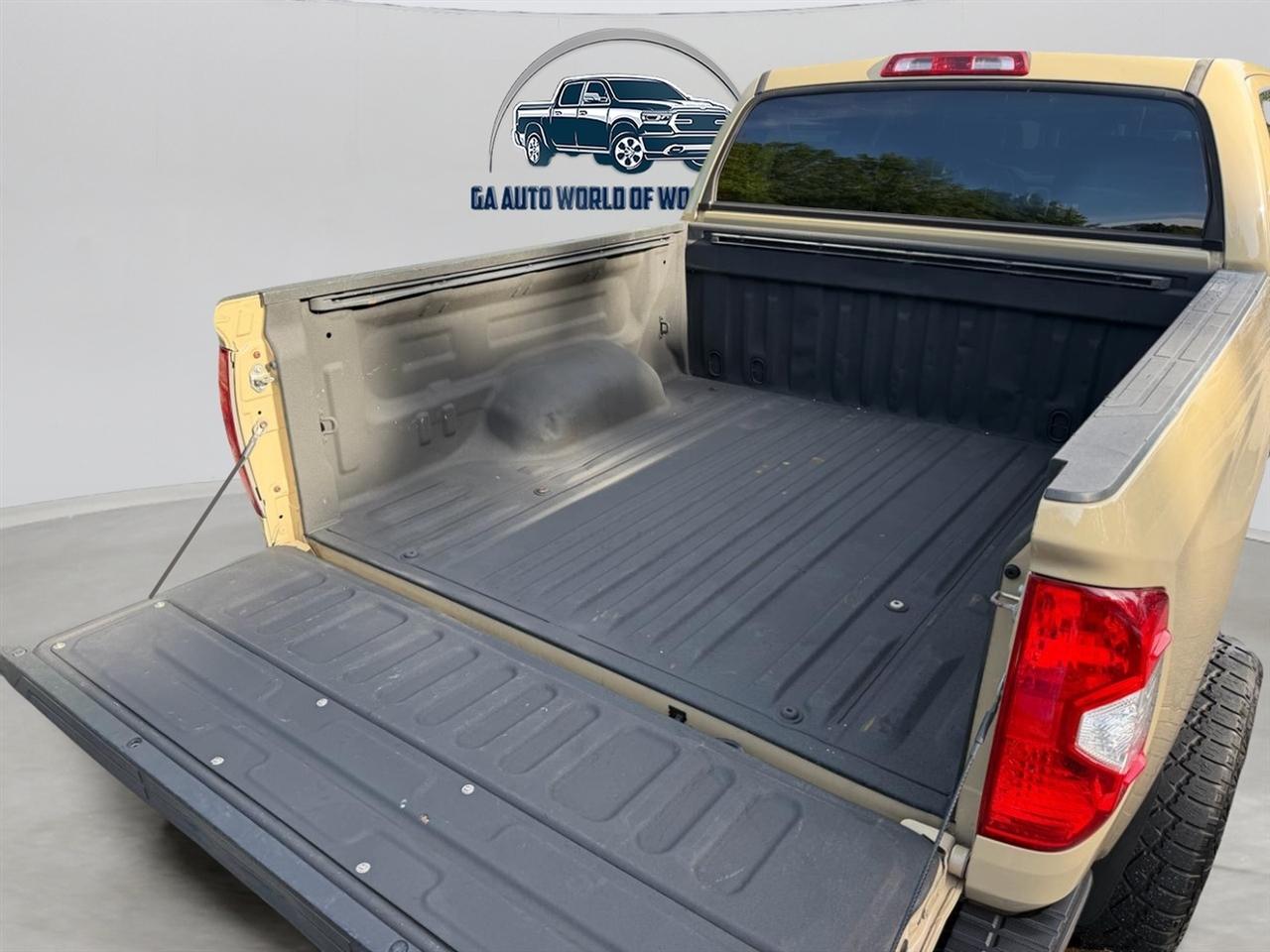 Toyota Tundra SR5 5.7L V8 CrewMax 2WD 2020