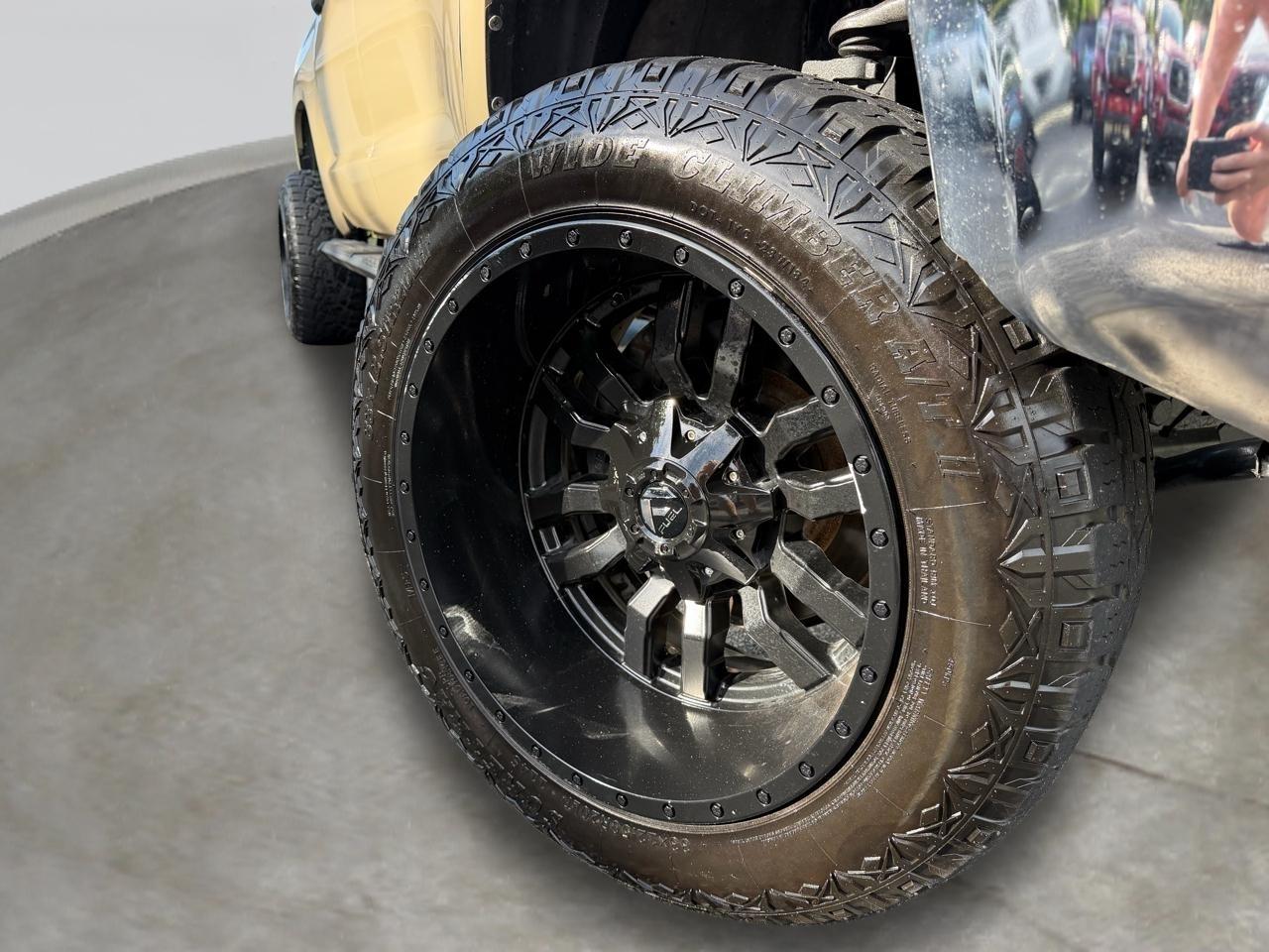 Toyota Tundra SR5 5.7L V8 CrewMax 2WD 2020