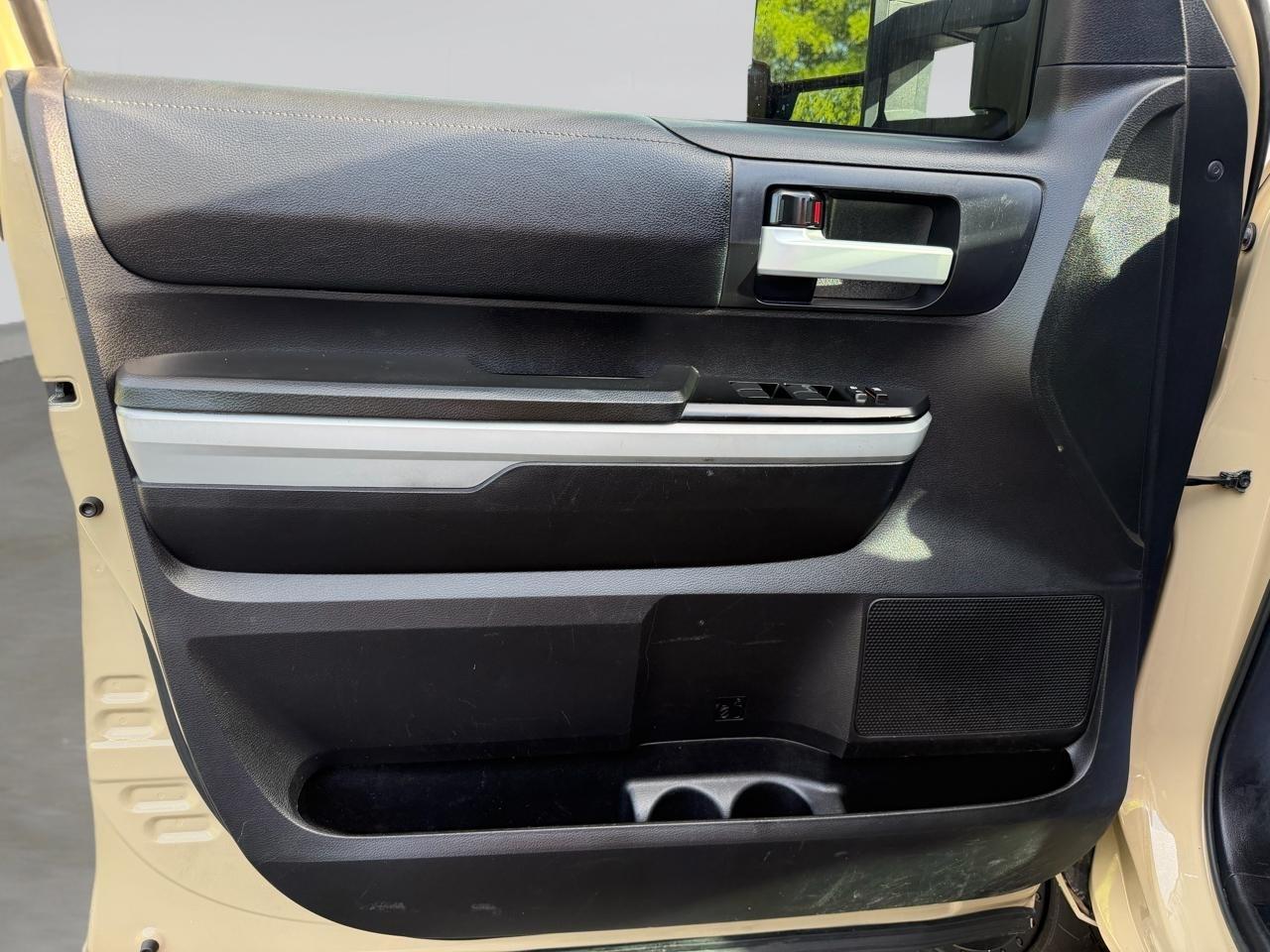 Toyota Tundra SR5 5.7L V8 CrewMax 2WD 2020