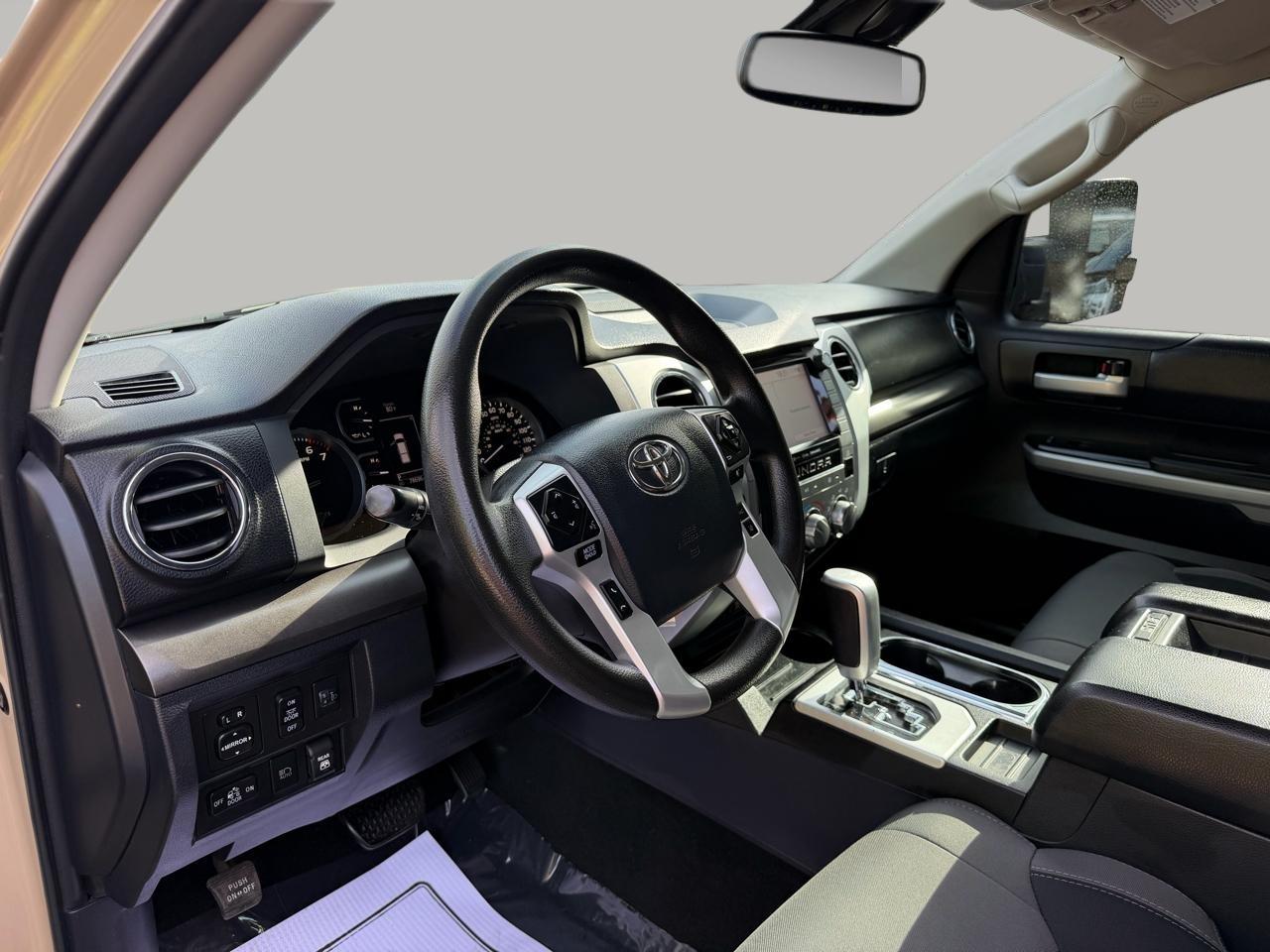 Toyota Tundra SR5 5.7L V8 CrewMax 2WD 2020