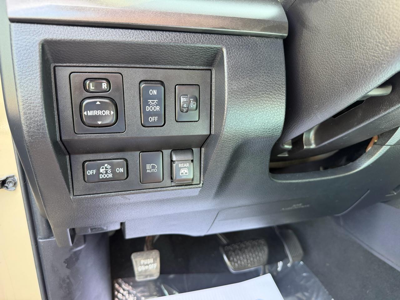 Toyota Tundra SR5 5.7L V8 CrewMax 2WD 2020