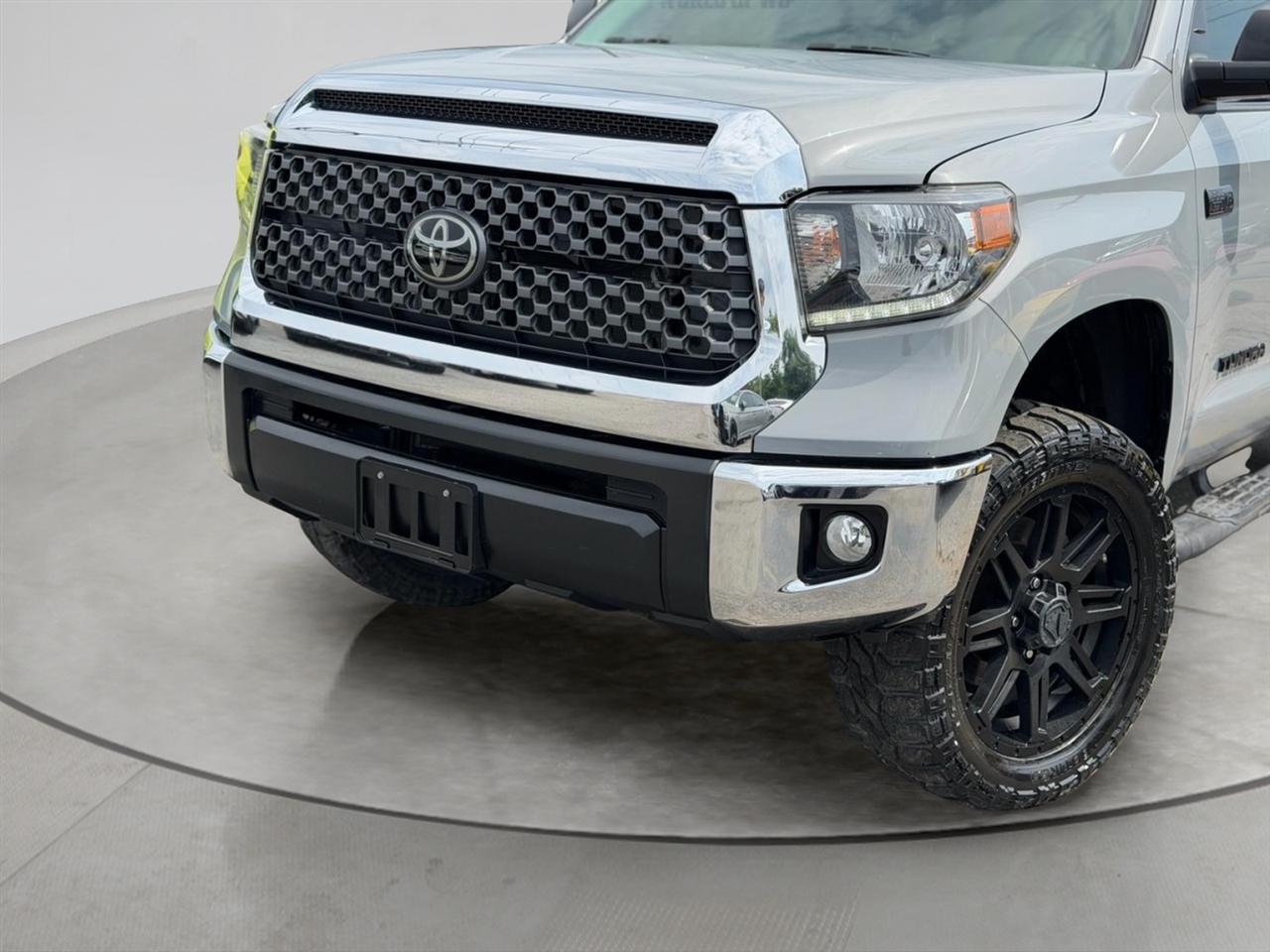Toyota Tundra SR5 5.7L V8 CrewMax 2WD 2020