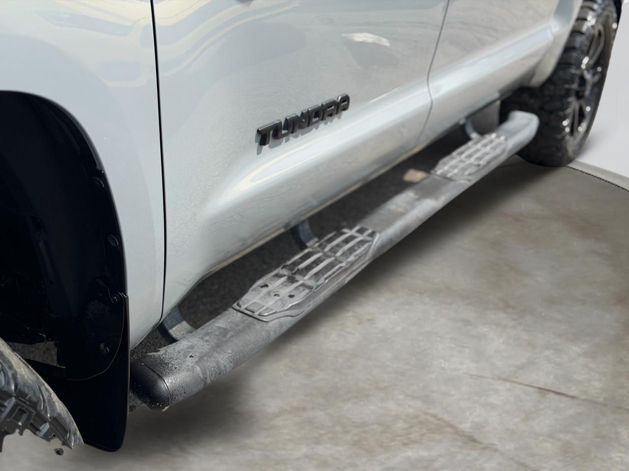 Toyota Tundra SR5 5.7L V8 CrewMax 2WD 2020