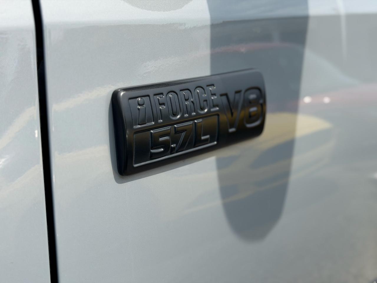 Toyota Tundra SR5 5.7L V8 CrewMax 2WD 2020
