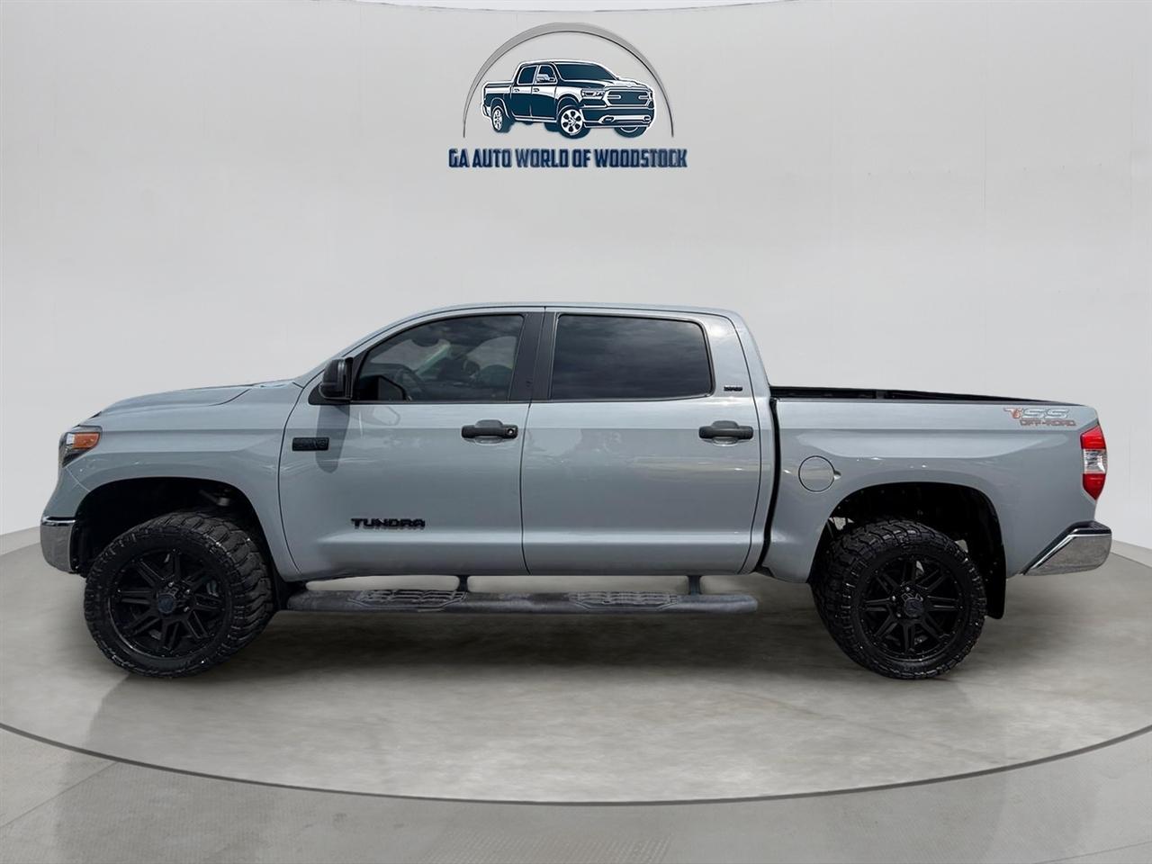 Toyota Tundra SR5 5.7L V8 CrewMax 2WD 2020