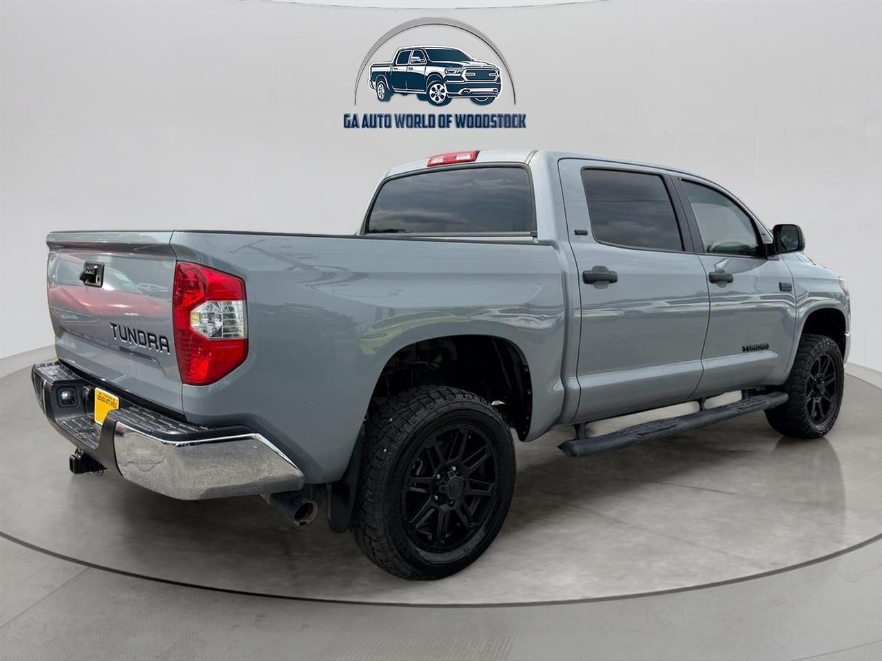 Toyota Tundra SR5 5.7L V8 CrewMax 2WD 2020