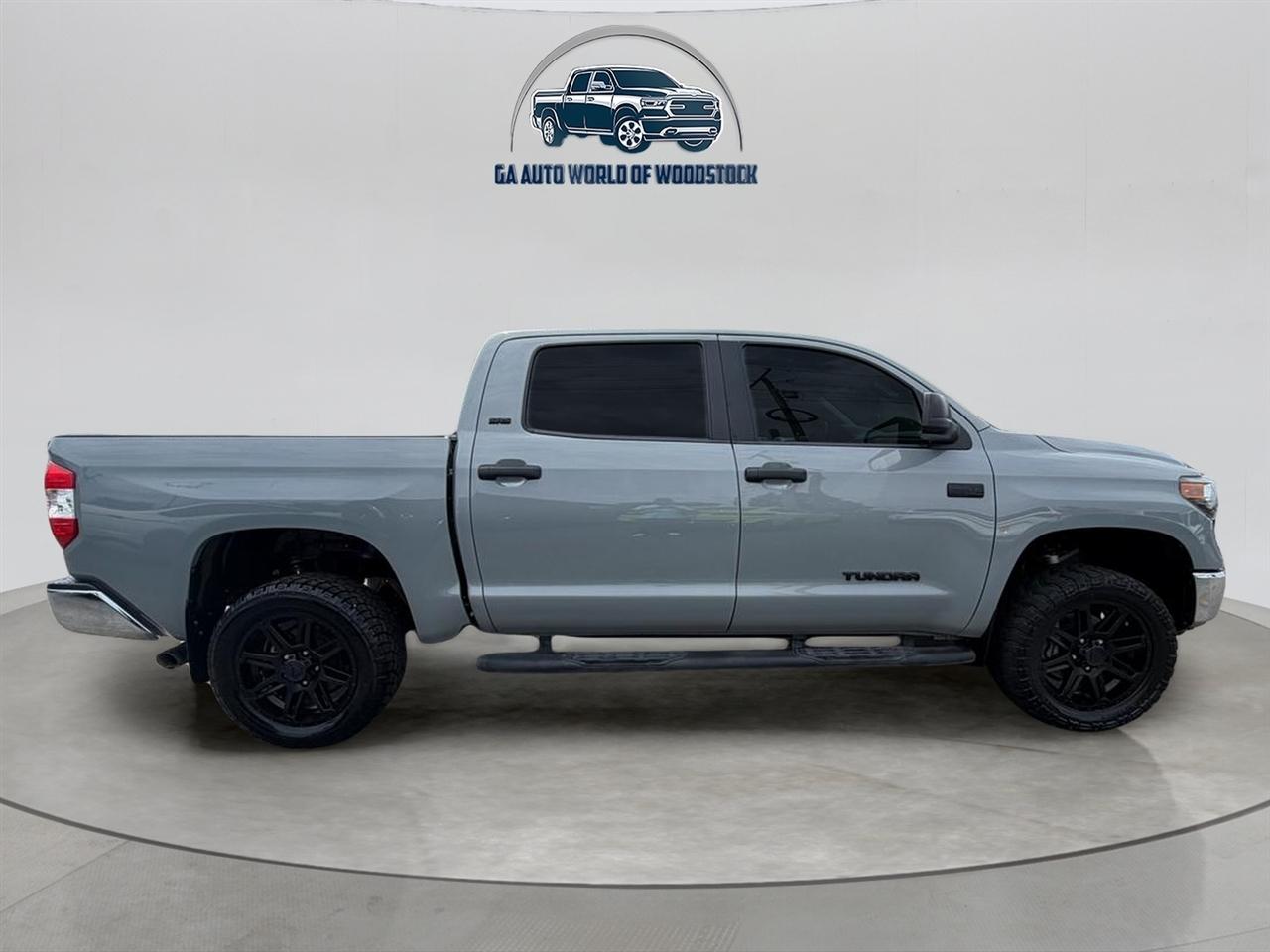 Toyota Tundra SR5 5.7L V8 CrewMax 2WD 2020