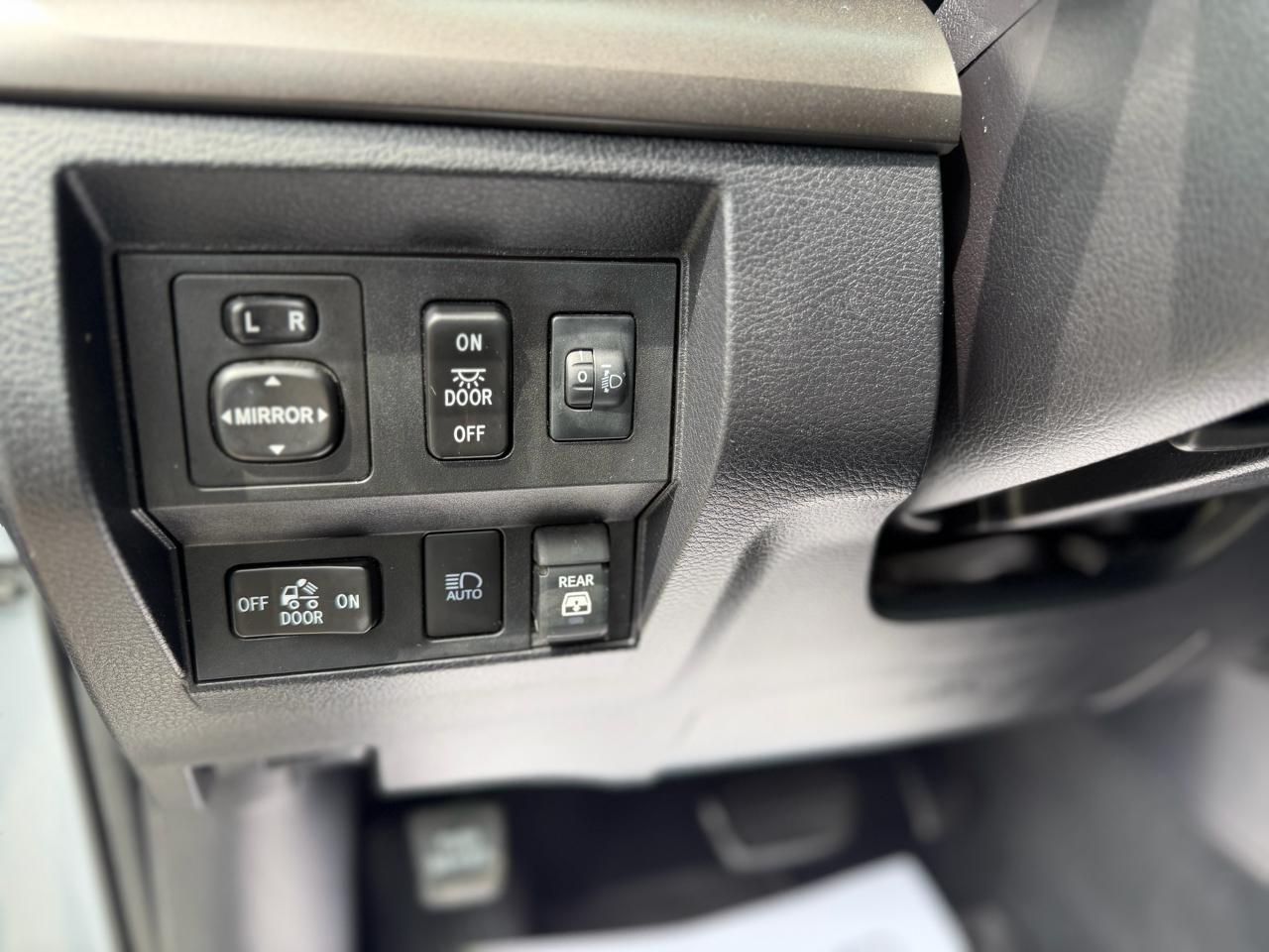 Toyota Tundra SR5 5.7L V8 CrewMax 2WD 2020