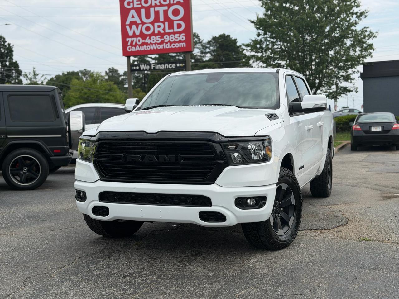 2020 RAM 1500 Big Horn/Lone Star 4x4 Crew Cab 5'7's photo