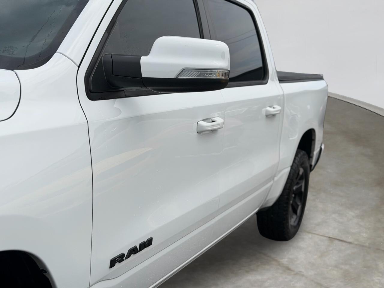 RAM 1500 Big Horn Crew Cab SWB 4WD 2020