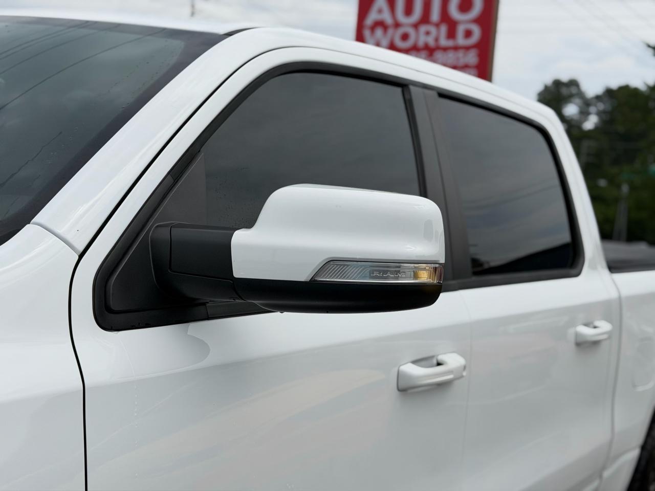 RAM 1500 Big Horn Crew Cab SWB 4WD 2020
