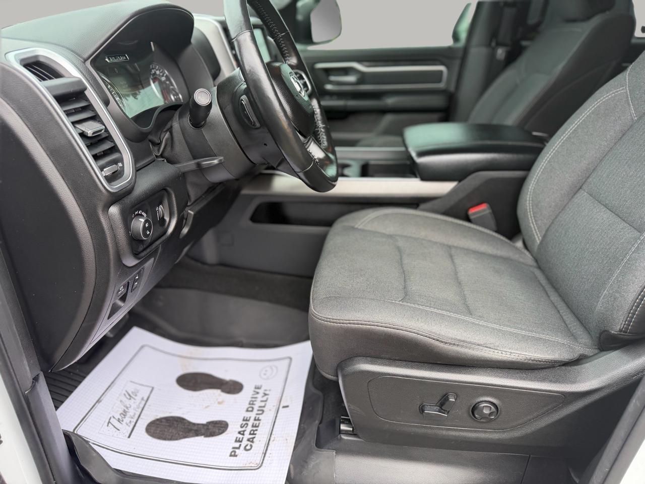 RAM 1500 Big Horn Crew Cab SWB 4WD 2020