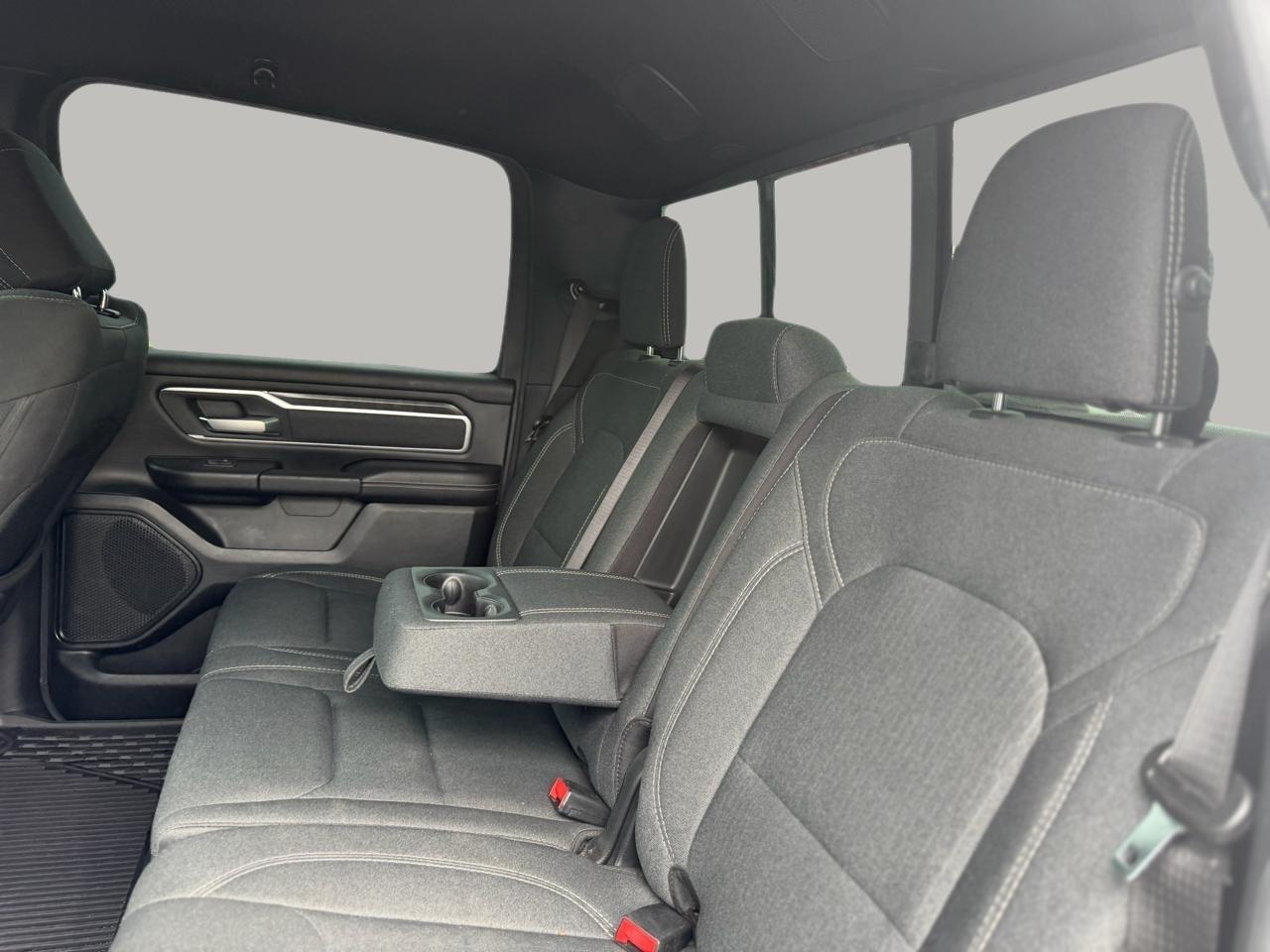 RAM 1500 Big Horn Crew Cab SWB 4WD 2020