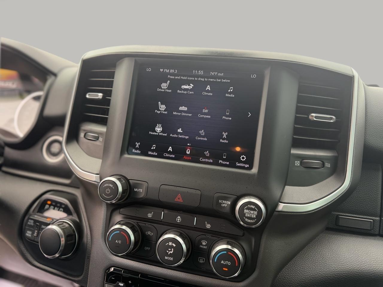 RAM 1500 Big Horn Crew Cab SWB 4WD 2020