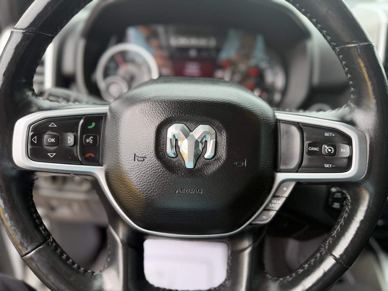 RAM 1500 Big Horn Crew Cab SWB 4WD 2020