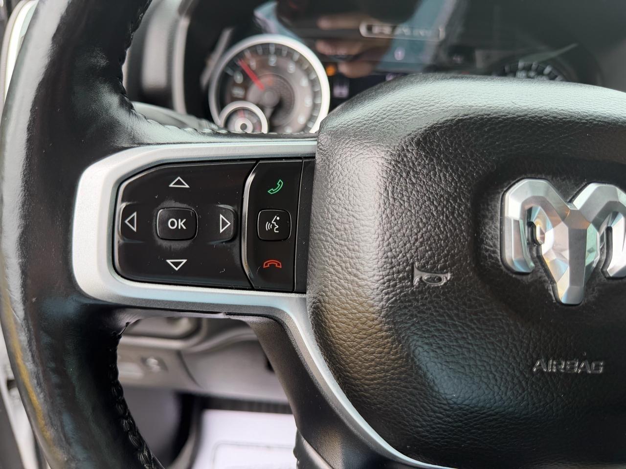 RAM 1500 Big Horn Crew Cab SWB 4WD 2020