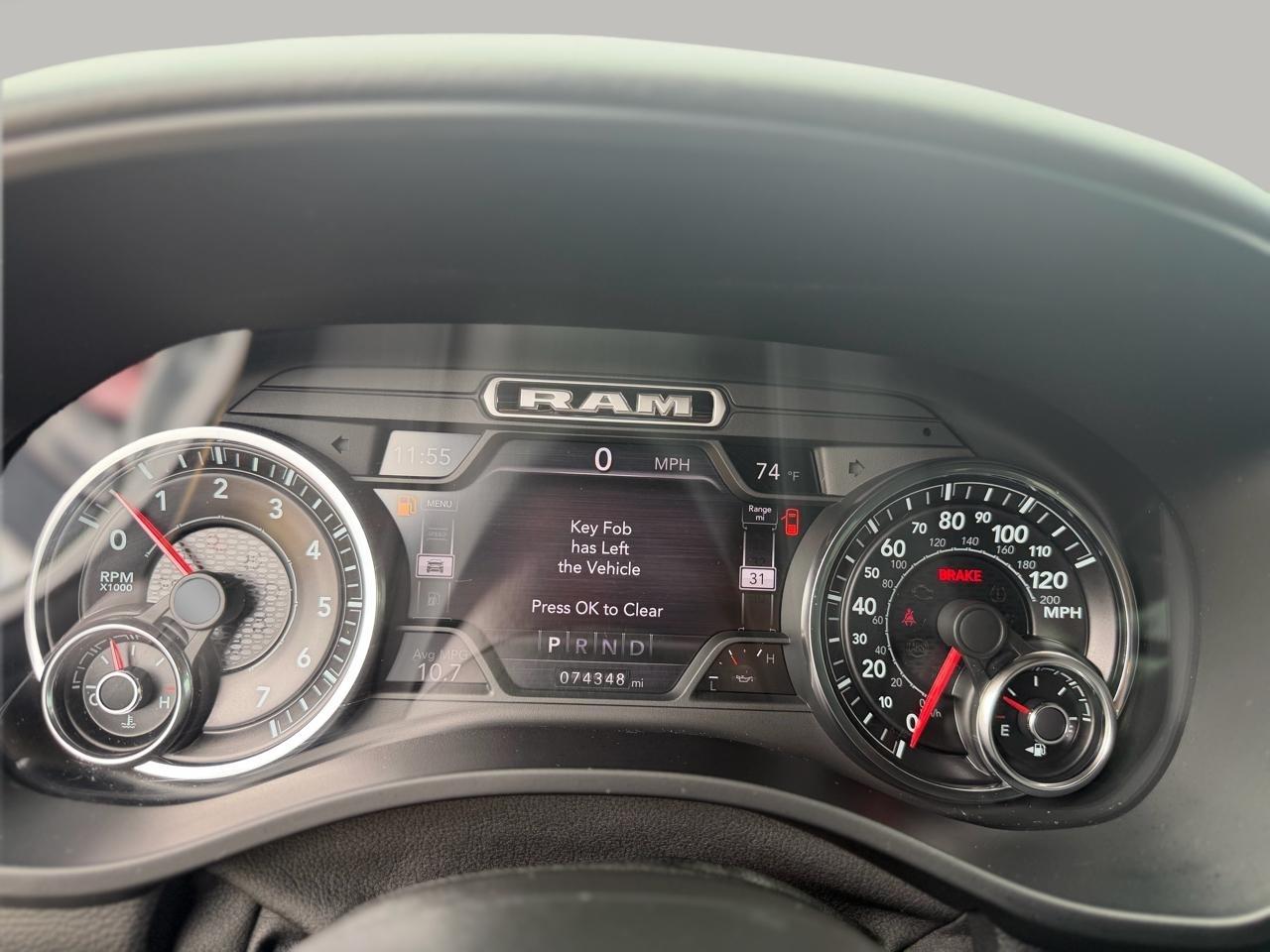 RAM 1500 Big Horn Crew Cab SWB 4WD 2020