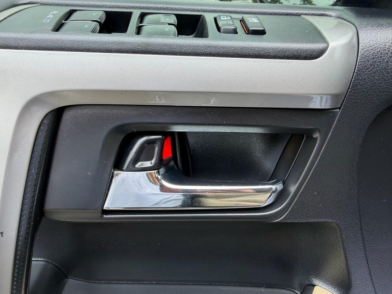 Toyota 4Runner SR5 2WD 2014