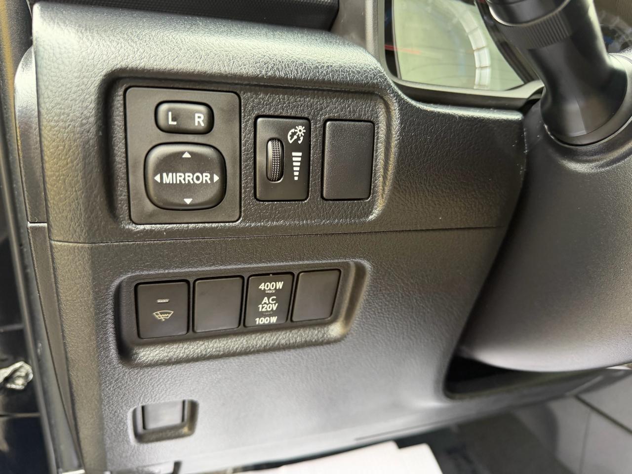 Toyota 4Runner SR5 2WD 2014