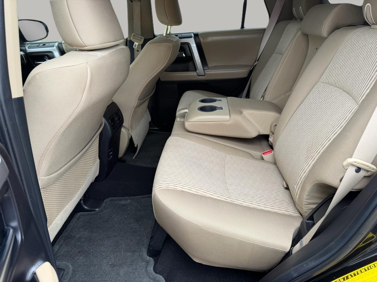 Toyota 4Runner SR5 2WD 2014