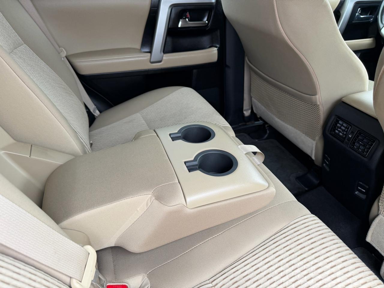 Toyota 4Runner SR5 2WD 2014