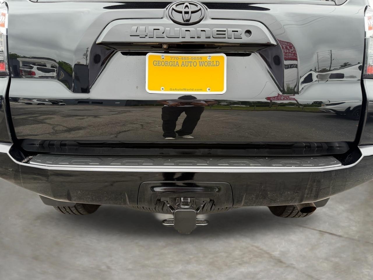 Toyota 4Runner SR5 2WD 2014