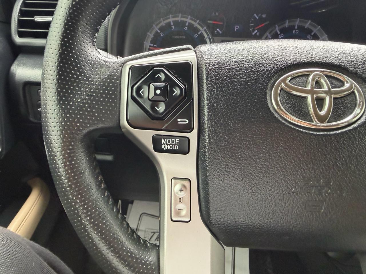 Toyota 4Runner SR5 2WD 2014