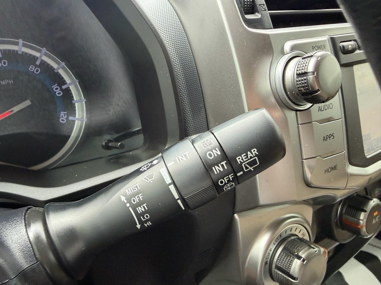 Toyota 4Runner SR5 2WD 2014