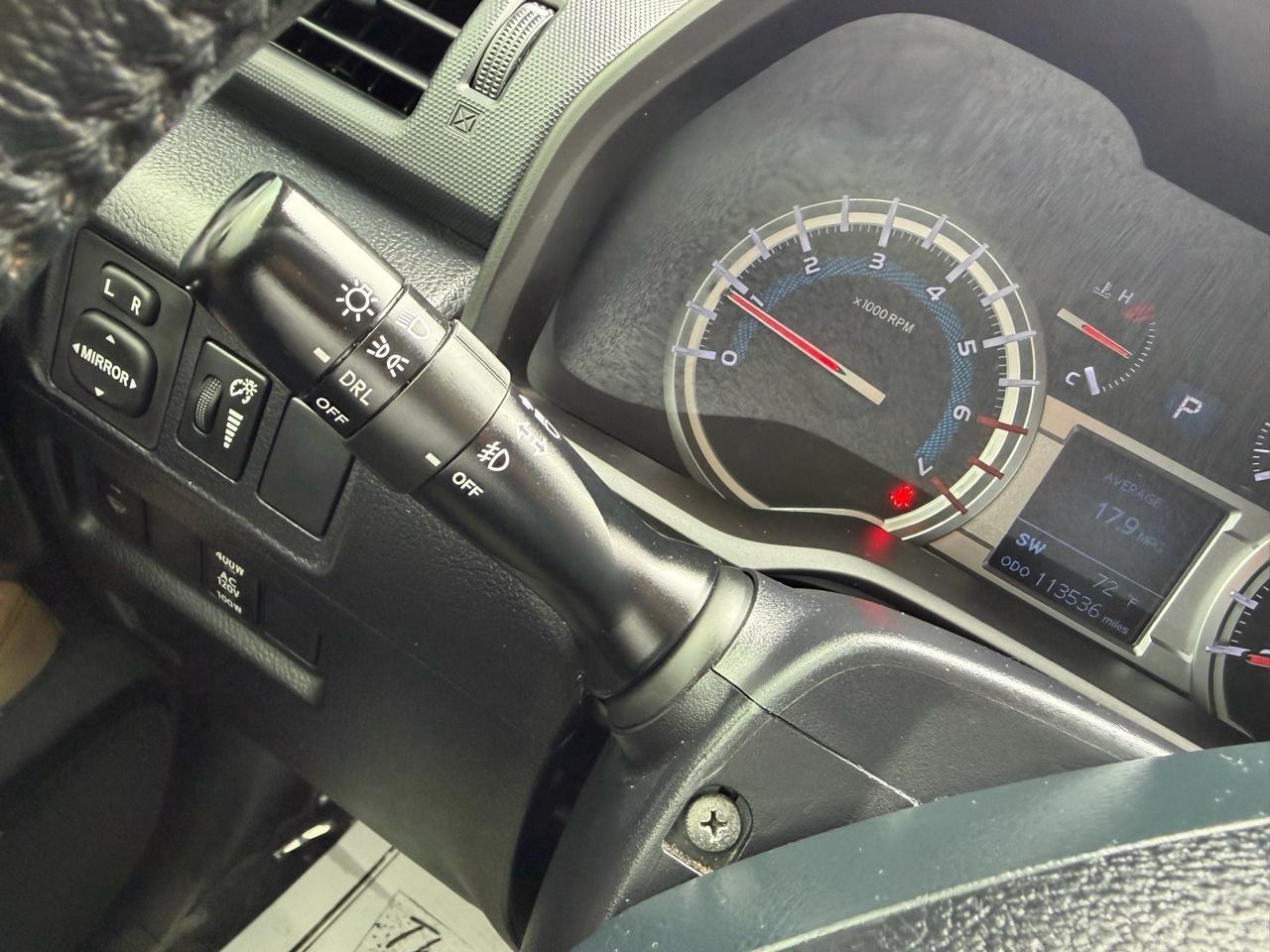 Toyota 4Runner SR5 2WD 2014