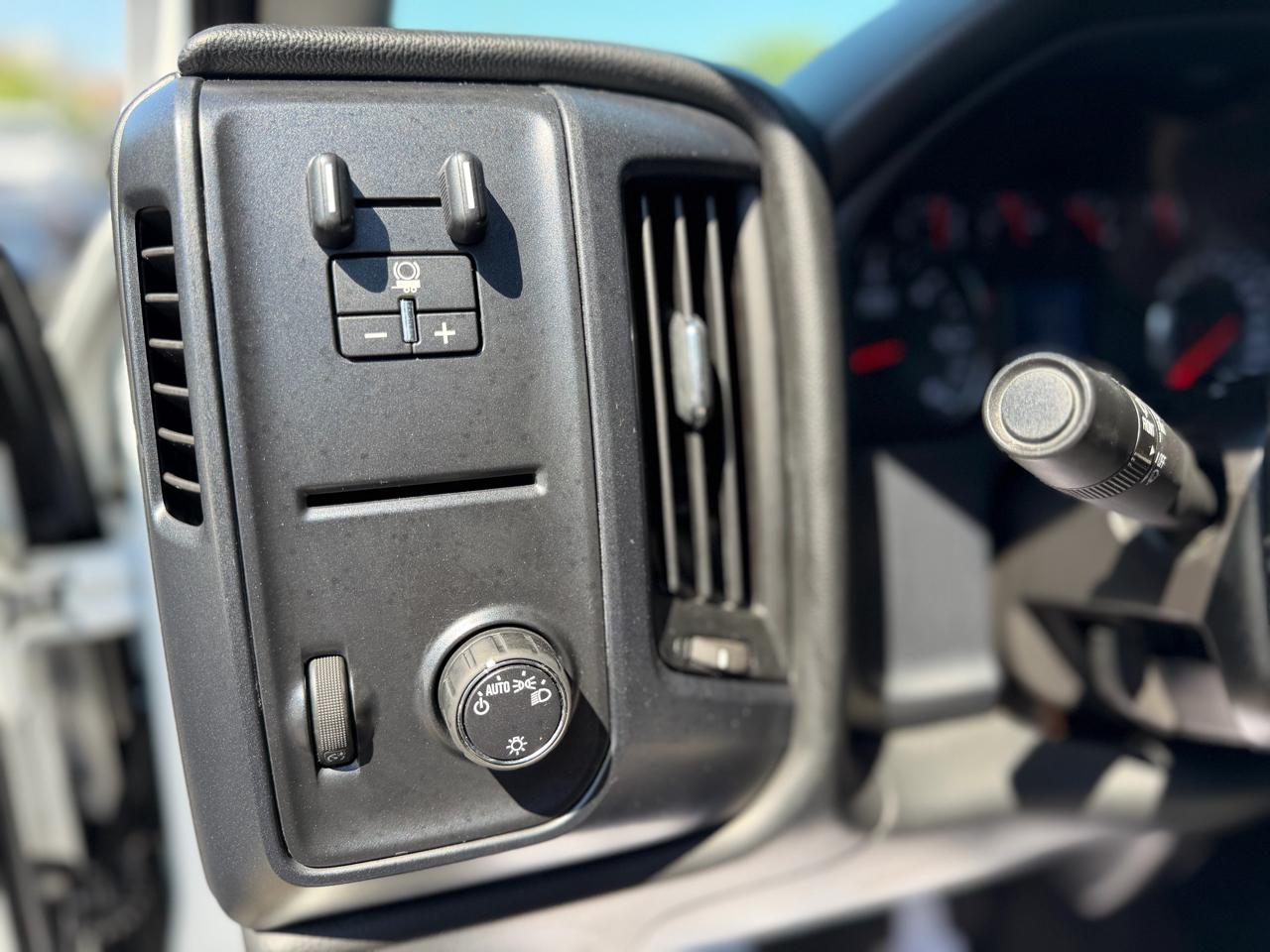 Chevrolet Silverado 2500HD Crew Cab Long Bed 2WD 2017
